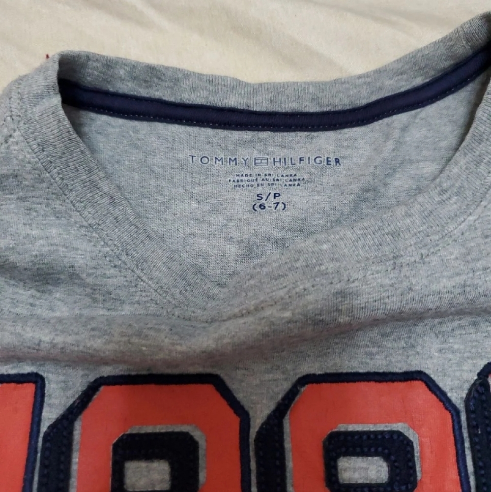 Tommy Hilfiger boy's tee - Picture 3 of 3